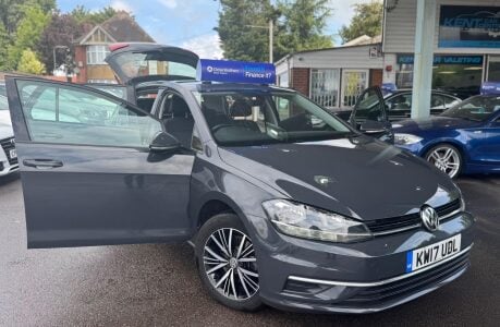 Volkswagen Golf SE NAVIGATION TDI BLUEMOTION TECHNOLOGY 37