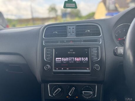 Volkswagen Polo SE 11