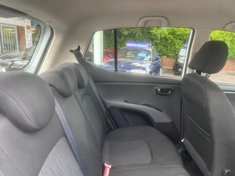Hyundai i10 ACTIVE 23