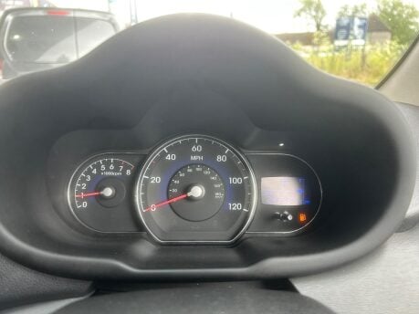 Hyundai i10 ACTIVE 29