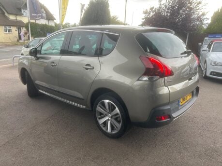 Peugeot 3008 BLUE HDI S/S ALLURE 9