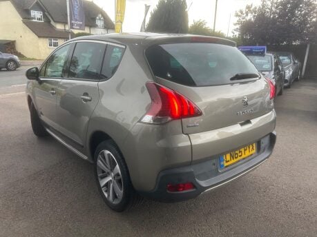 Peugeot 3008 BLUE HDI S/S ALLURE 10