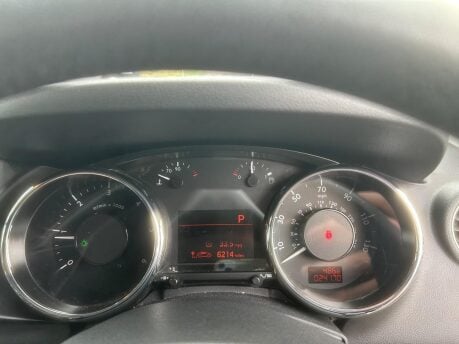 Peugeot 3008 BLUE HDI S/S ALLURE 13