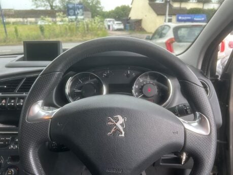 Peugeot 3008 BLUE HDI S/S ALLURE 15