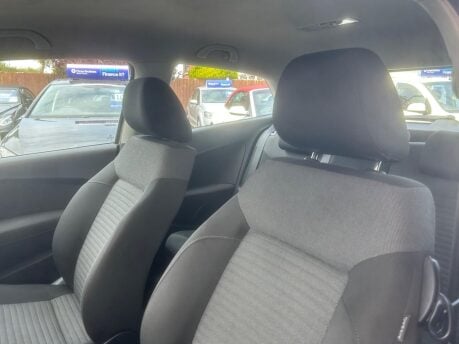 Volkswagen Polo SE DSG 32