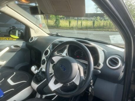 Ford Ka ZETEC BLACK EDITION 9