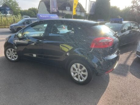 Kia Rio 1 9