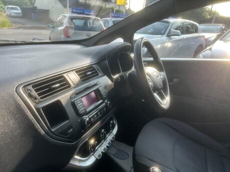 Kia Rio 1 14