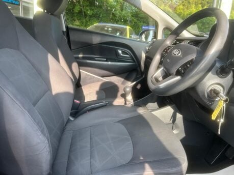 Kia Rio 1 15