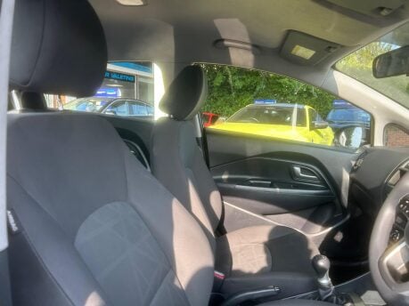 Kia Rio 1 16