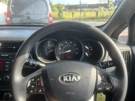Kia Rio 1 26