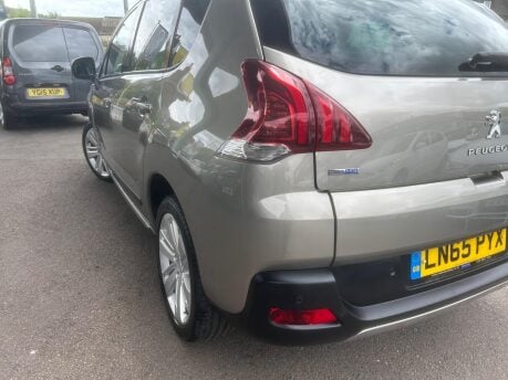 Peugeot 3008 BLUE HDI S/S ALLURE 5