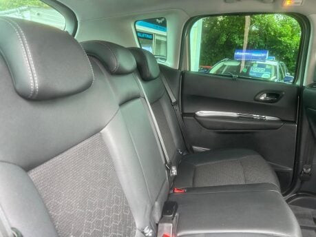 Peugeot 3008 BLUE HDI S/S ALLURE 21