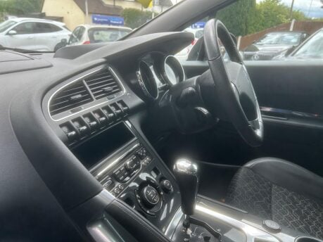 Peugeot 3008 BLUE HDI S/S ALLURE 28