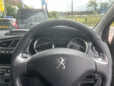 Peugeot 3008 BLUE HDI S/S ALLURE 29