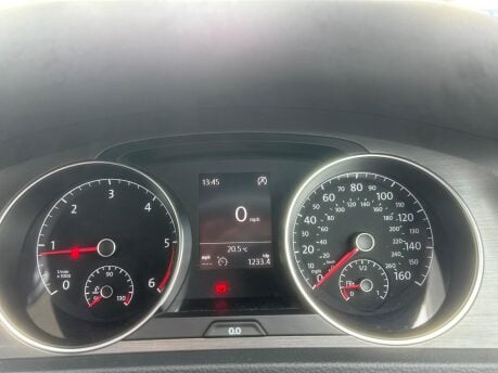 Volkswagen Golf SE TDI BLUEMOTION TECHNOLOGY 11