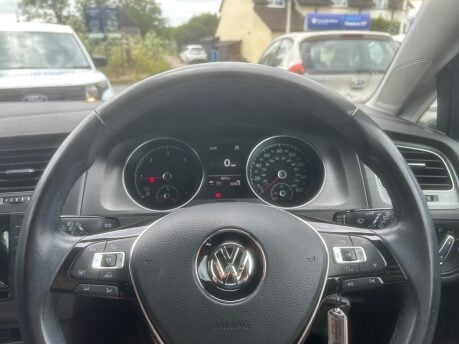 Volkswagen Golf SE TDI BLUEMOTION TECHNOLOGY 13
