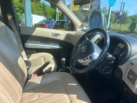 Nissan X-Trail TEKNA DCI 8