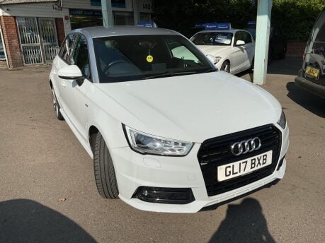 Audi A1 SPORTBACK TDI BLACK EDITION 5