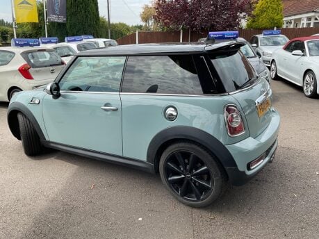 Mini Hatch COOPER SD 2