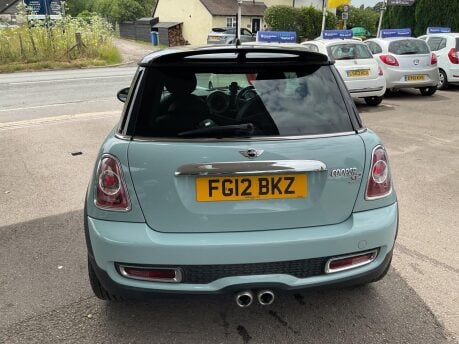 Mini Hatch COOPER SD 4