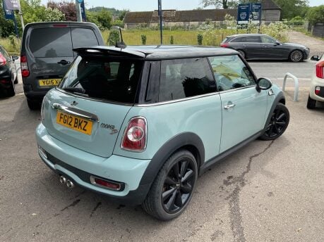Mini Hatch COOPER SD 5
