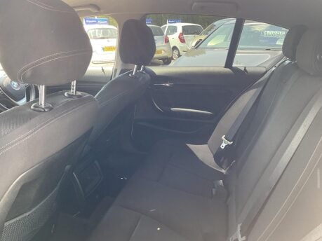 BMW 1 Series 118I SPORT 23