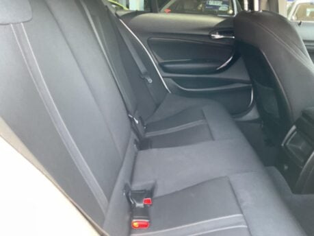 BMW 1 Series 118I SPORT 25
