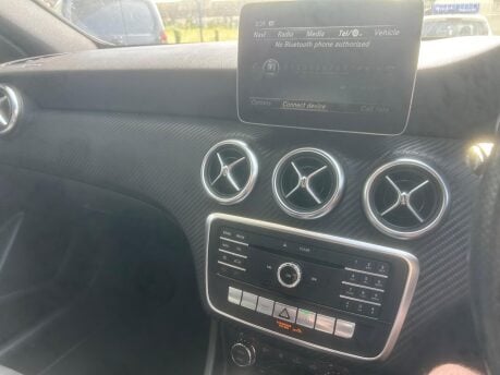 Mercedes-Benz A Class A 180 D AMG LINE 10