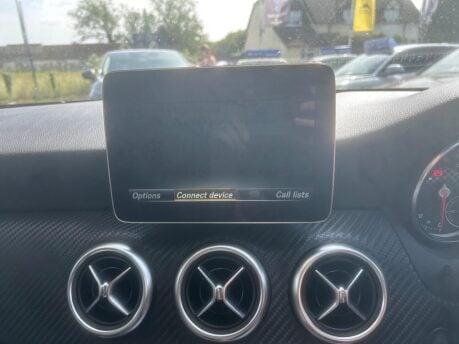 Mercedes-Benz A Class A 180 D AMG LINE 11