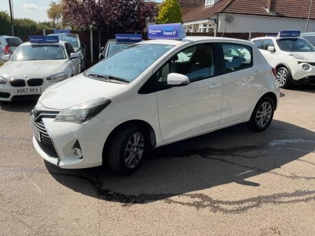 Toyota Yaris VVT-I ICON 2