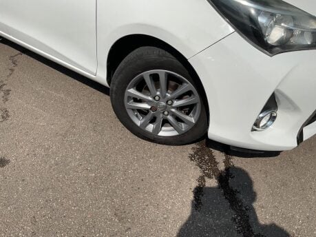 Toyota Yaris VVT-I ICON 23
