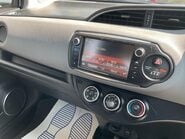 Toyota Yaris VVT-I ICON 25