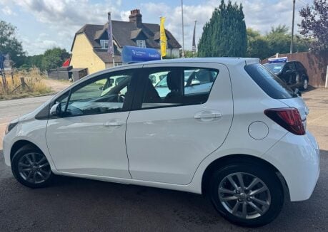Toyota Yaris 1.0 VVT-i Icon Euro 6 5dr 4