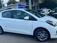 Toyota Yaris 1.0 VVT-i Icon Euro 6 5dr 8