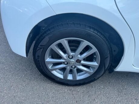 Toyota Yaris 1.0 VVT-i Icon Euro 6 5dr 15
