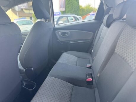 Toyota Yaris 1.0 VVT-i Icon Euro 6 5dr 31