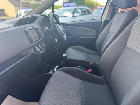 Toyota Yaris 1.0 VVT-i Icon Euro 6 5dr 33