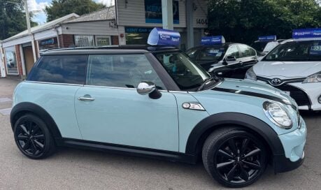 Mini Hatch COOPER SD 8