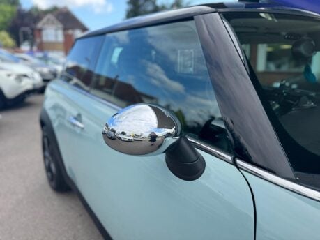 Mini Hatch COOPER SD 13