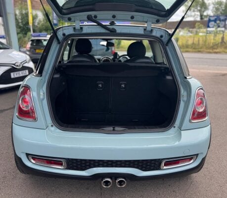 Mini Hatch COOPER SD 33