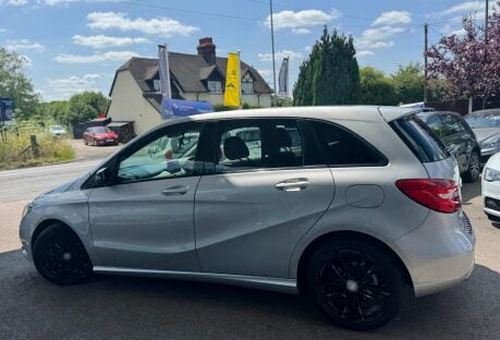 Mercedes-Benz B Class B180 CDI BLUEEFFICIENCY SPORT 4