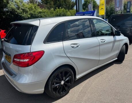 Mercedes-Benz B Class B180 CDI BLUEEFFICIENCY SPORT 7