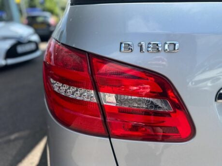 Mercedes-Benz B Class B180 CDI BLUEEFFICIENCY SPORT 12