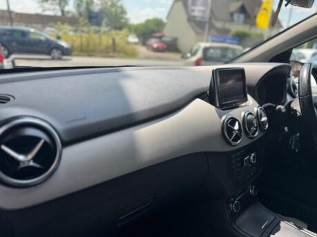 Mercedes-Benz B Class B180 CDI BLUEEFFICIENCY SPORT 33