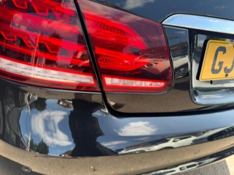 Mercedes-Benz E Class E220 BLUETEC AMG LINE 12