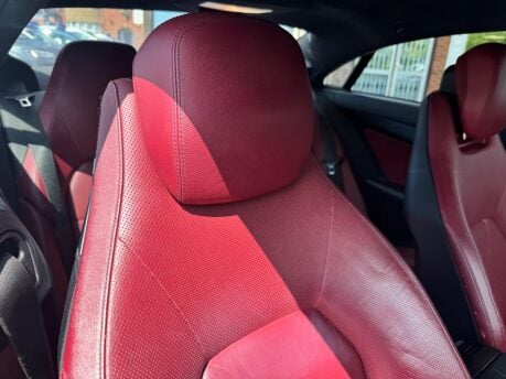 Mercedes-Benz E Class E220 BLUETEC AMG LINE 27