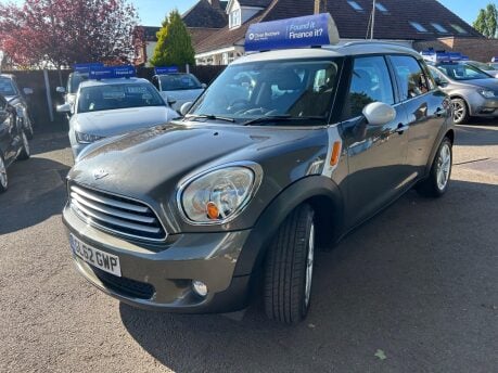 Mini Countryman COOPER D 3