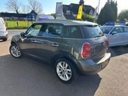 Mini Countryman COOPER D 7