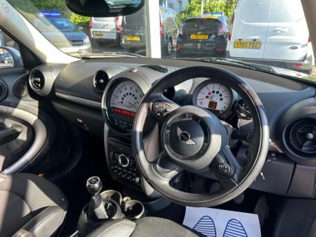 Mini Countryman COOPER D 27